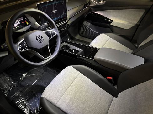 New 2026 Volkswagen ID.4 Pro RWD image 9