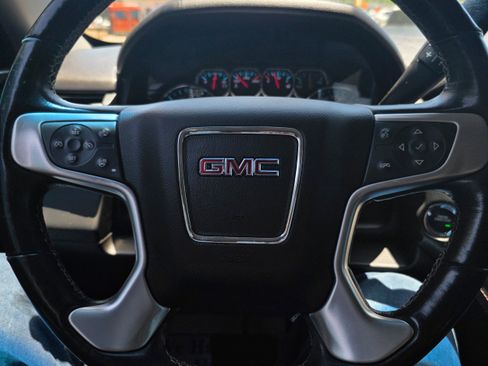 Used 2018 GMC Yukon SLT RWD image 9