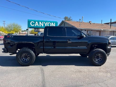 Used 2018 Chevrolet Silverado 1500 LT w/ All Star Edition image 3