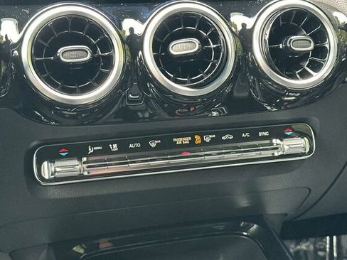 Certified 2025 Mercedes-Benz GLA 250 GLA 250 image 25