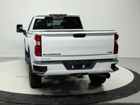 Used 2021 Chevrolet Silverado 2500 LTZ w/ LTZ Plus Package AWD/4WD image 7