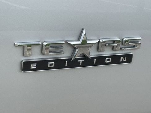 Used 2022 Chevrolet Silverado 2500 LT w/ Texas Edition AWD/4WD image 32