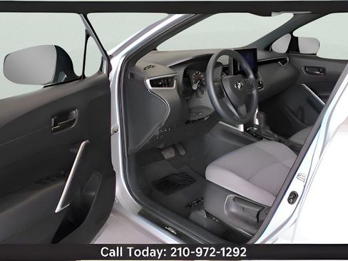 Used 2024 Toyota Corolla Cross AWD Hybrid image 24