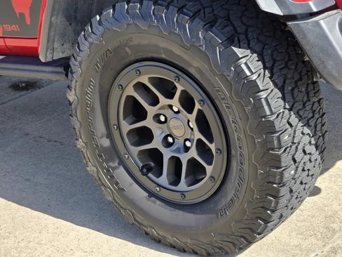 Used 2023 Jeep Wrangler Unlimited Rubicon 392 image 7