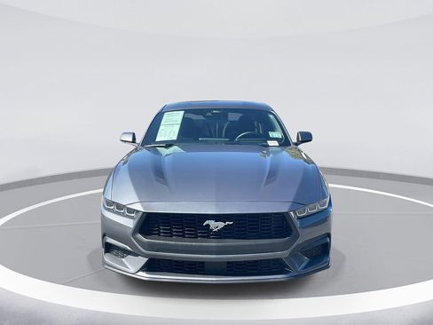 Used 2024 Ford Mustang Coupe RWD image 2