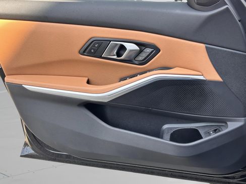 Used 2025 BMW 330i Sedan image 18