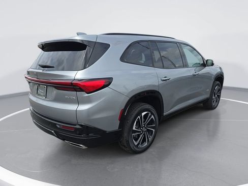 Used 2025 Buick Enclave Sport Touring w/ Power Package FWD image 3