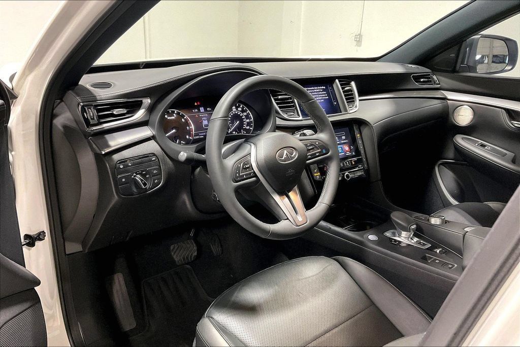 Used 2023 INFINITI QX55 Essential AWD/4WD image 16