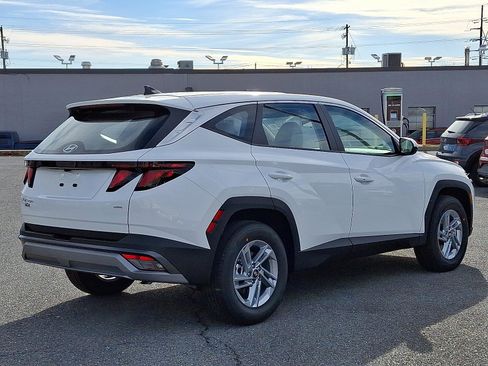 New 2026 Hyundai Tucson SE image 3