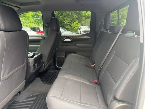 Used 2025 Chevrolet Silverado 1500 RST w/ Convenience Package II AWD/4WD image 16