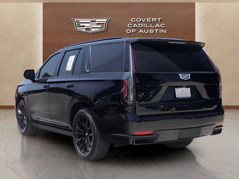 Certified 2024 Cadillac Escalade Sport Platinum w/ LPO, ONYX Package AWD/4WD image 3