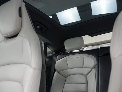 Used 2022 Porsche Taycan 4S w/ Premium Package image 36