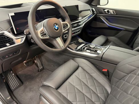 Used 2026 BMW X5 xDrive40i w/ M Sport Package image 4