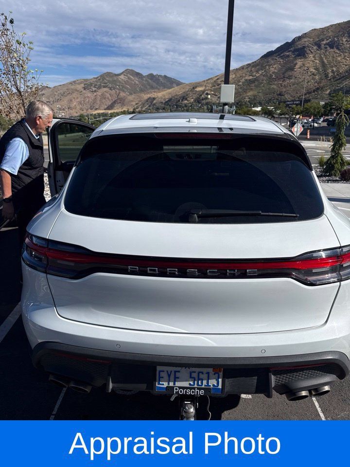 Certified 2023 Porsche Macan S AWD/4WD image 14
