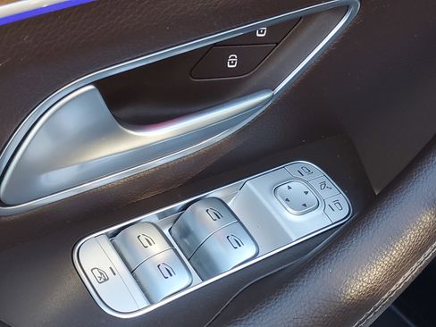 Used 2023 Mercedes-Benz GLS 450 4MATIC image 22