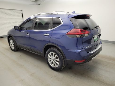 Used 2019 Nissan Rogue SV AWD/4WD image 3