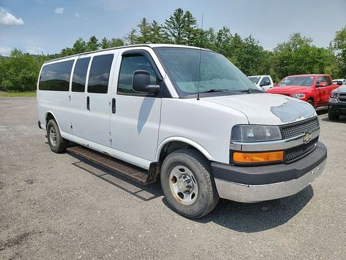 Used 2011 Chevrolet Express 3500 LT w/ LT Preferred Equipment Group image 3
