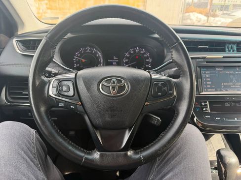Used 2016 Toyota Avalon XLE Premium image 18