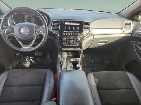 Used 2021 Jeep Grand Cherokee Laredo X AWD/4WD image 7