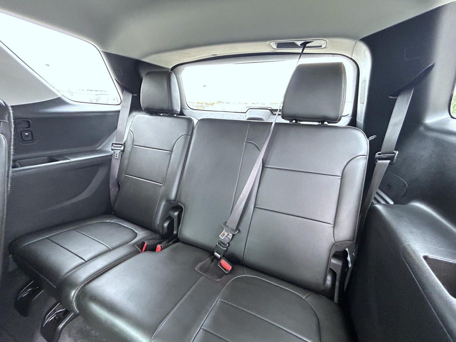 Certified 2020 Chevrolet Traverse LT w/ LT Premium Package AWD/4WD image 23