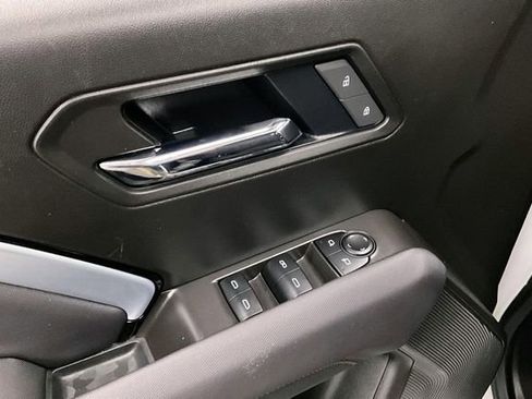 Used 2025 Chevrolet Colorado Z71 AWD/4WD image 39