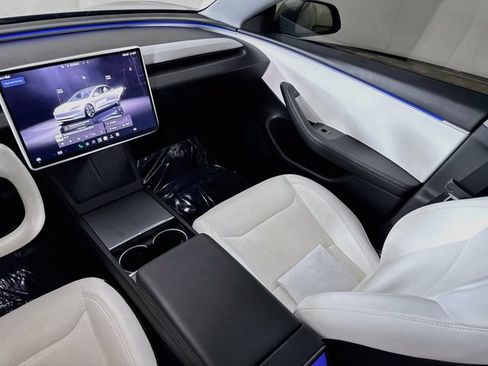 Used 2025 Tesla Model 3 RWD image 24