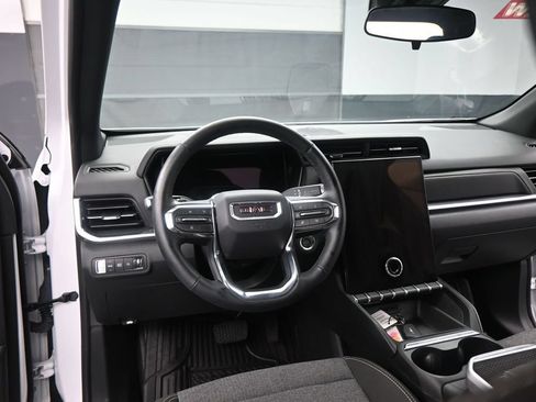 Used 2026 GMC Terrain Elevation FWD image 13