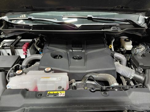 Used 2023 Toyota Tundra Limited image 26