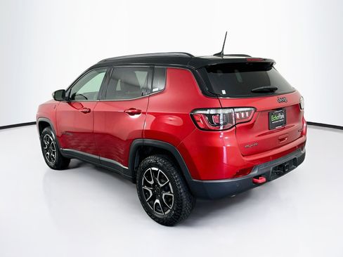 Used 2025 Jeep Compass Trailhawk w/ Trailer Tow Group AWD/4WD image 5