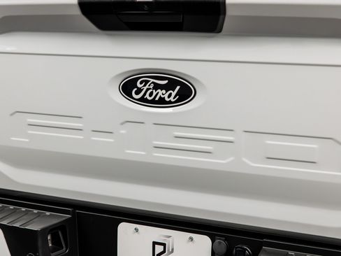 Used 2025 Ford F150 XLT w/ Equipment Group 301A Standard AWD/4WD image 18