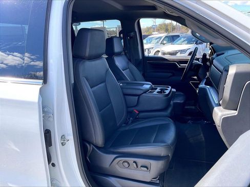 Used 2024 GMC Sierra 1500 SLT image 10