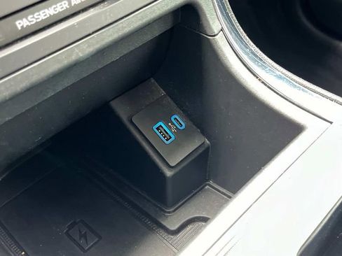 Used 2022 Ford Edge Titanium w/ Equipment Group 301A image 26