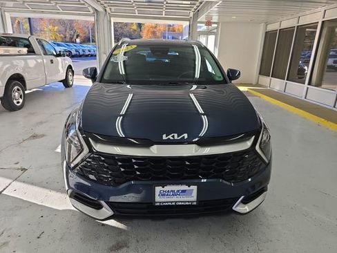 Certified 2023 Kia Sportage EX image 8