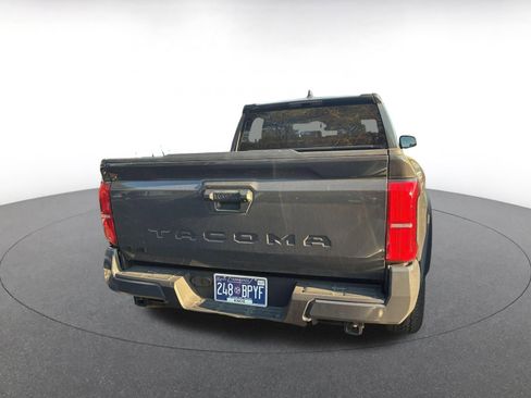 Used 2025 Toyota Tacoma TRD Off-Road image 8