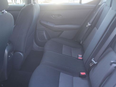 Used 2024 Nissan Sentra SV FWD image 17
