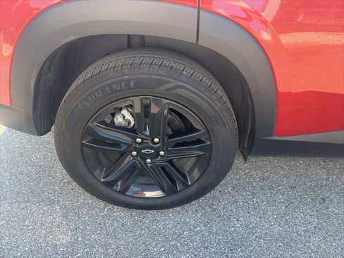 Used 2024 Chevrolet Trax ACTIV w/ Driver Confidence Package FWD image 8