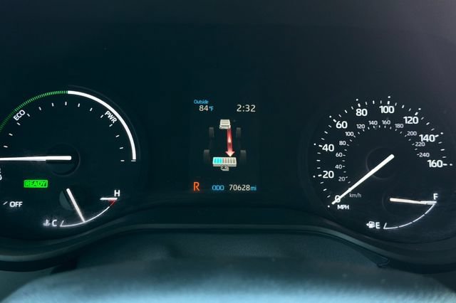 Used 2024 Toyota Sienna XLE FWD image 31