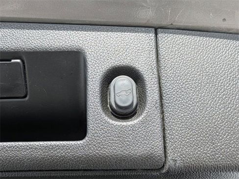 Used 2019 GMC Yukon Denali w/ Open Road Package image 26