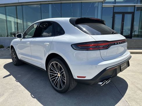 New 2025 Porsche Macan image 3