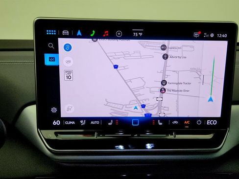 Used 2025 Volkswagen ID.4 Pro RWD image 19