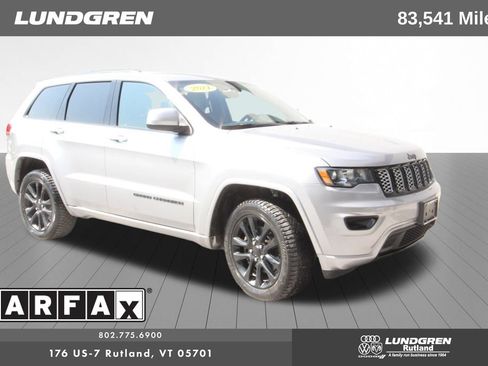 Used 2021 Jeep Grand Cherokee Laredo X AWD/4WD image 1