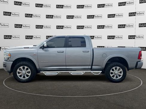Used 2022 RAM 2500 Laramie AWD/4WD image 3