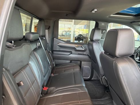 Used 2022 Chevrolet Silverado 1500 High Country w/ High Country Premium Package image 42