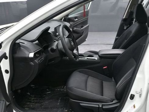 Used 2021 Nissan Altima 2.5 S FWD image 17