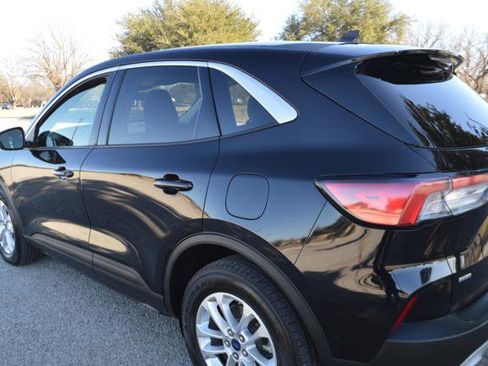 Used 2021 Ford Escape SE w/ Cold Weather Package image 7