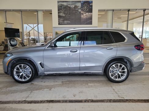 Used 2026 BMW X5 xDrive40i w/ Premium Package AWD/4WD image 8