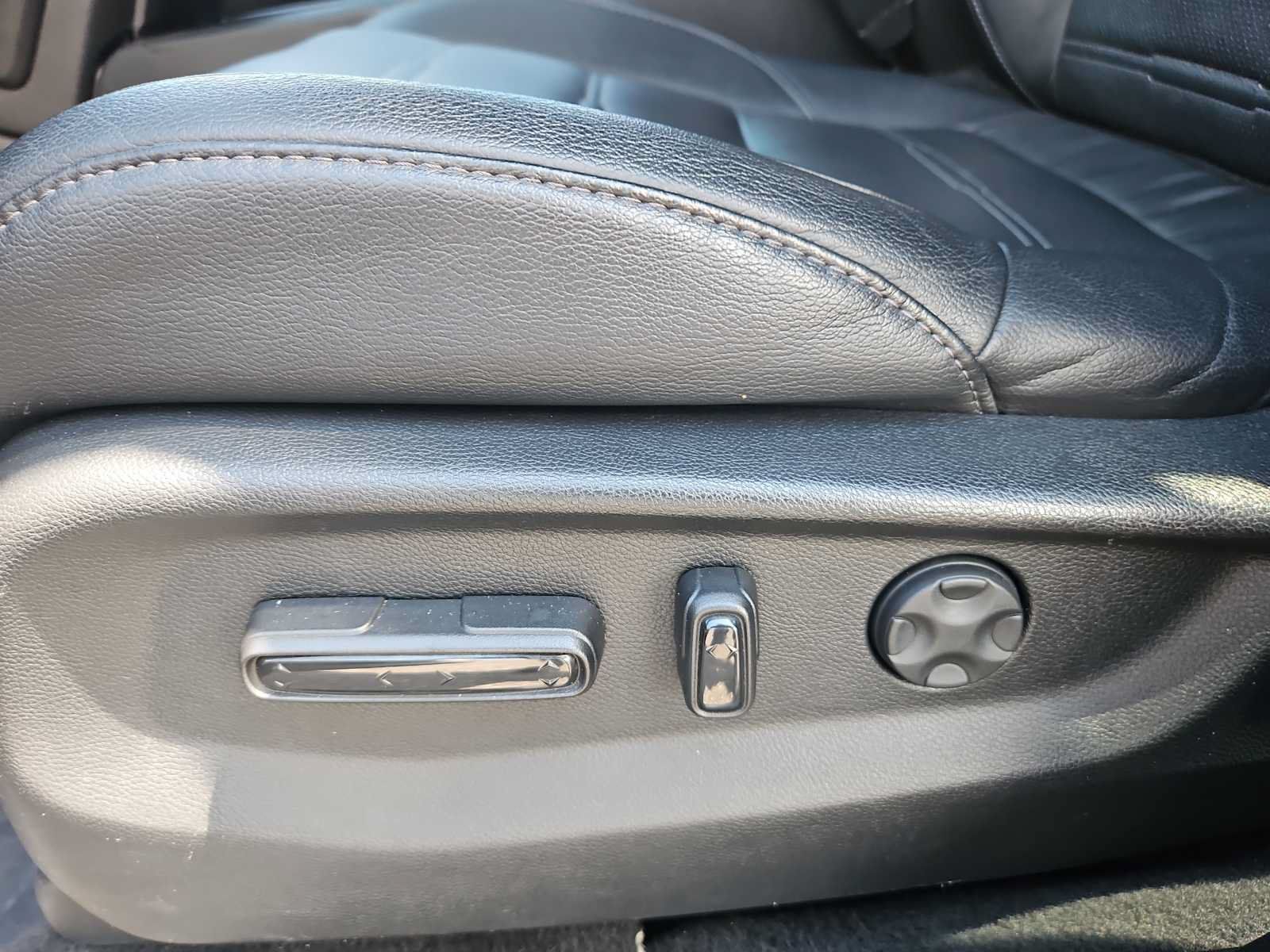 Used 2018 Honda CR-V EX-L image 14
