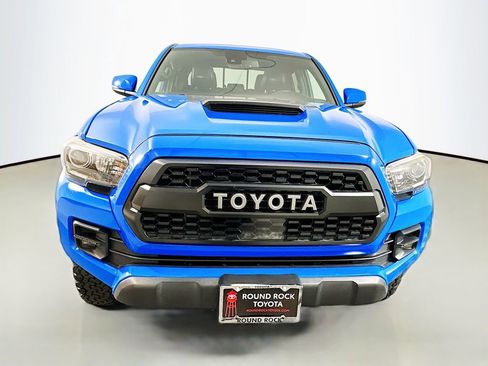 Used 2019 Toyota Tacoma TRD Pro image 2