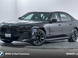 Used 2025 BMW i7 xDrive60 AWD/4WD video 1