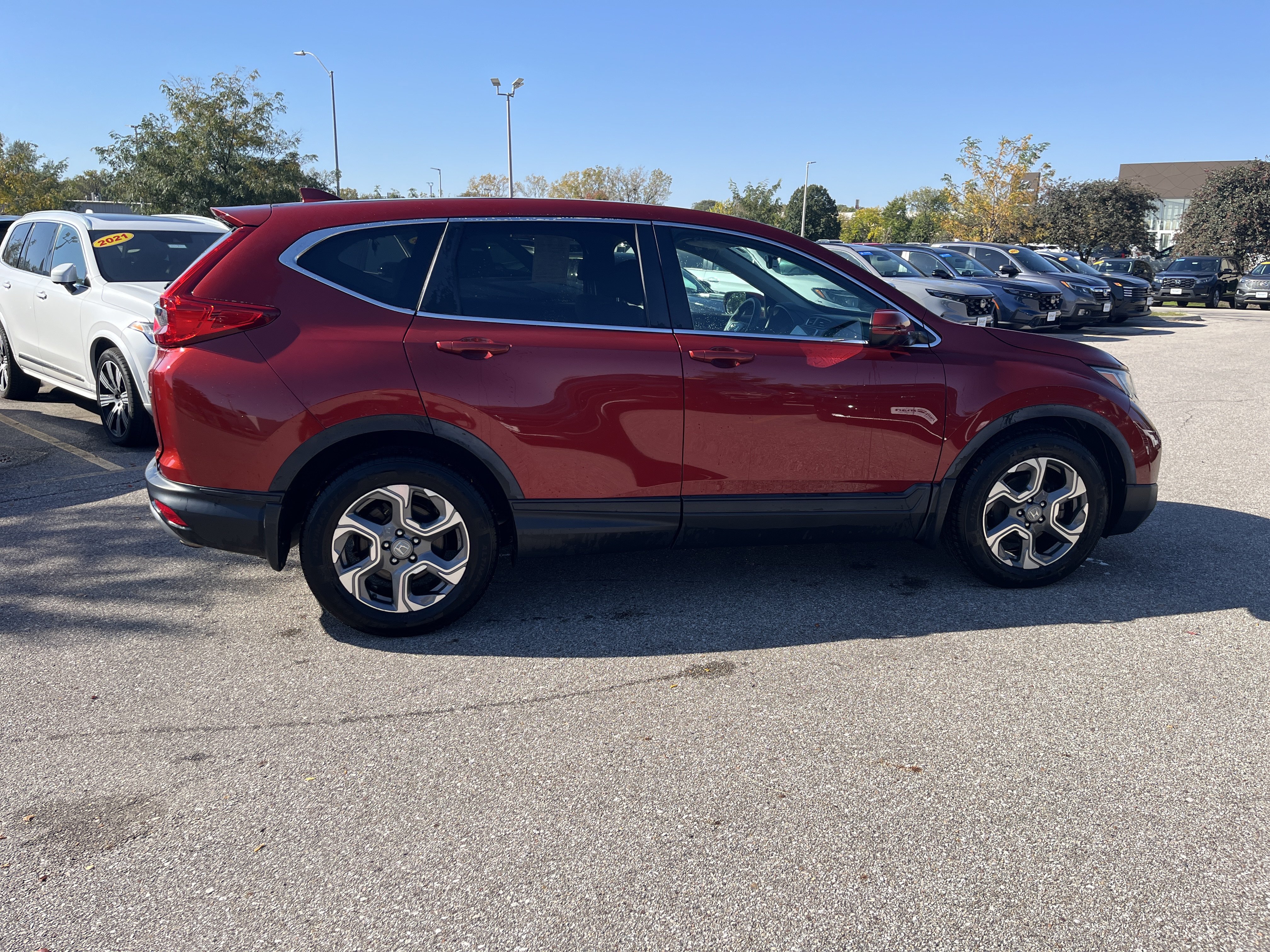 Used 2018 Honda CR-V EX image 4